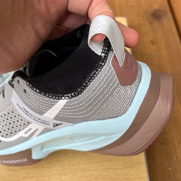 Nike Wm’s ZoomX Zegama Trail Running Shoes #DH0625-005 Light Smoke Grey Sz 6.5 - Picture 11 of 16